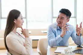 当女生故意碰你这3处她在等你扑倒图片