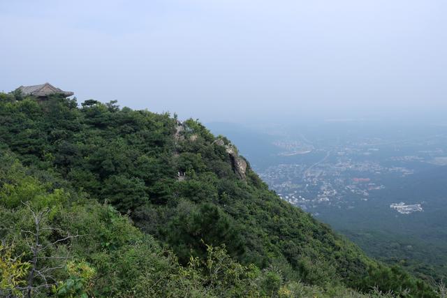 “青山依旧在，几度夕阳红”的北京香山