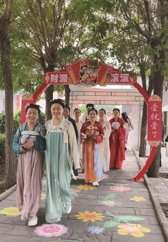 城乡欢歌庆“两节” 文旅赋能润交城