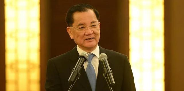 国民党前党主席连战：我支持协商统一，但是有一个前提条件