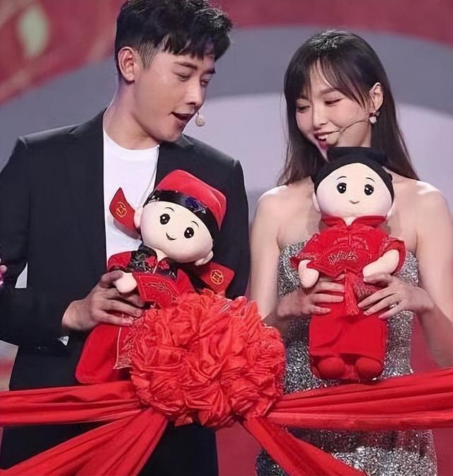 罗晋在八宝山为父亲办告别仪式，没回江西	，罗父在老家是大领导