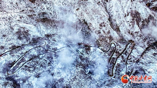 陇拍客丨甘南：扎尕那雪后初霁 云雾缭绕美如画