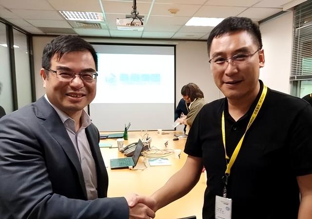 从山寨机到海外隐形冠军，陈凯峰25年手机创业的“生存密码”