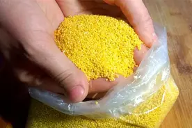 小米煮多久才算熟？大厨教你正确做法，米粥浓稠米油多图片