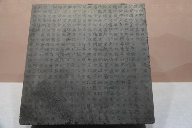 河北磁县，北朝考古博物馆笔记，迷你兵马俑和1：1复制的皇帝墓
