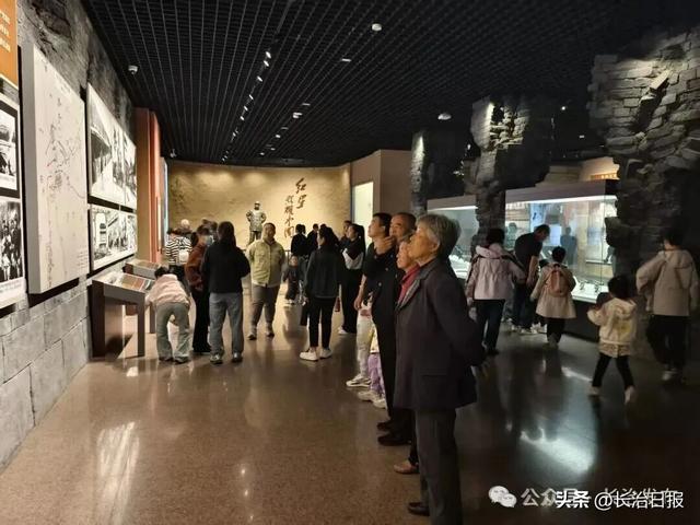 乐游长治 | 太行金秋画卷里，武乡“丰”景这般红