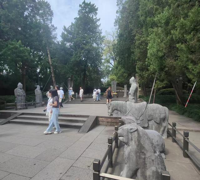 拜谒岳王庙 • 一阙忠魂铸就旷世悲歌！