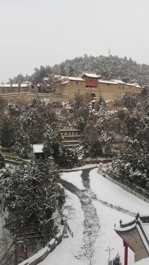 这个冬天，何必远行？铜川的冰雪与古建，藏着最惊艳的冬日盛宴