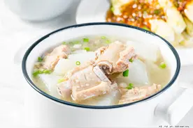 “饭前一碗汤，胜过良药方”，多喝3碗汤，滋补润燥应时节图片