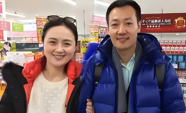爱妻朱媛媛离世5月后，辛柏青又传来坏消息；原来他还没走出悲伤