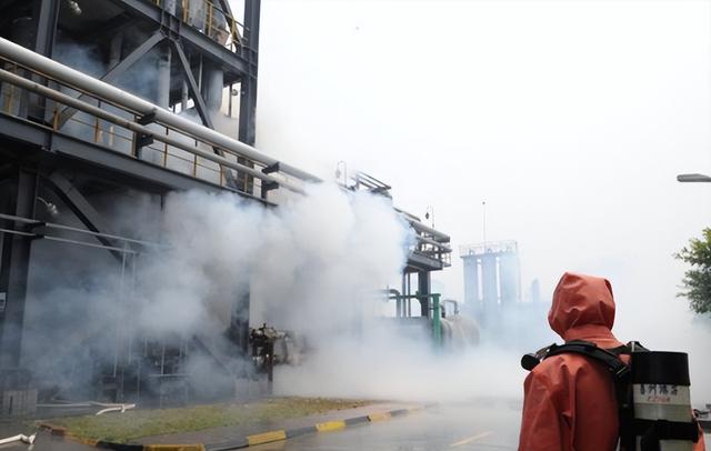 红外气体“透视眼”装上AI芯片？开放光路监测精度爆表！