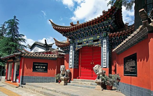 告别人挤人！花海、古寺、采摘……就去昆明周边这个“宝藏地”→