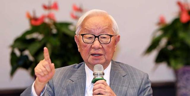 仅差1美元，他误成芯片霸主，同门师弟却弃美回国，誓死突围！