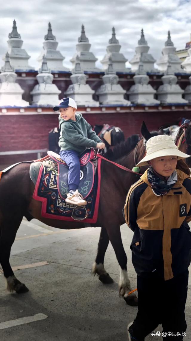 川西休闲自驾游｜带七旬老人和小孩，4天3晚全程不走！