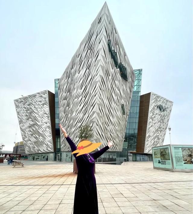 怀着复杂的心情,参观贝尔法斯特泰坦尼克博物馆