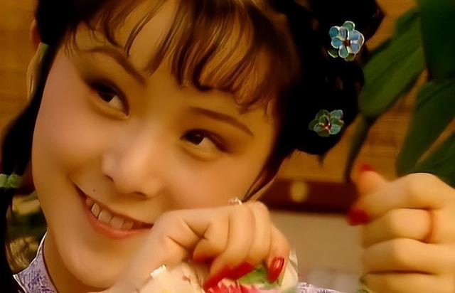 试过贾府一半男子的多姑娘，为何在试贾宝玉时，成了“灯姑娘”？