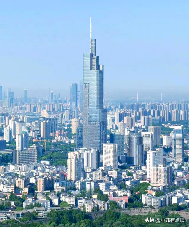 德国和江苏同为8000多万人，德国创造4.66万亿GDP，江苏令人意外