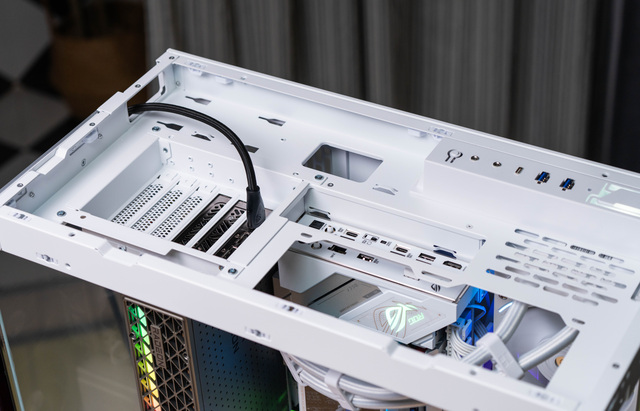 实测22款游戏！AMD RX9070是4K游戏入门卡还是爽玩卡？