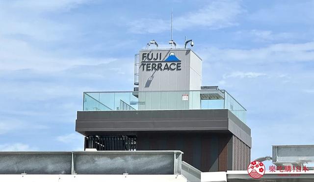 东京近郊购物推荐:看得到富士山的「THE OUTLETS湘南平冢」