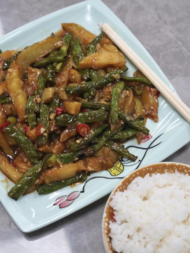 乘着“东风”，扎进乌鲁木齐的漂亮街