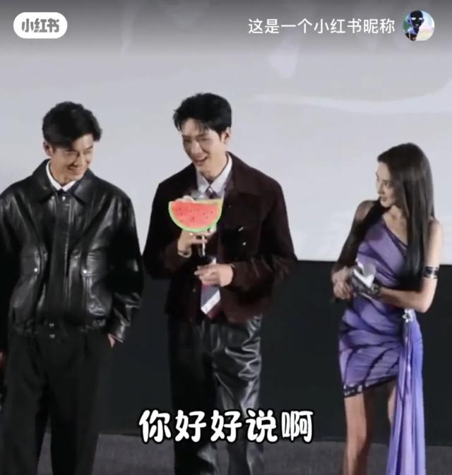 这对姐弟恋…这么甜的吗？我倒看看多好磕？