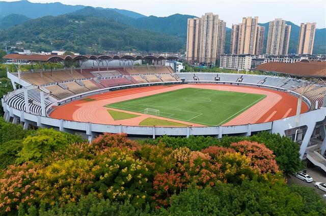 美翻！垫江秋日限定 “彩框” 上线，家门口邂逅诗意