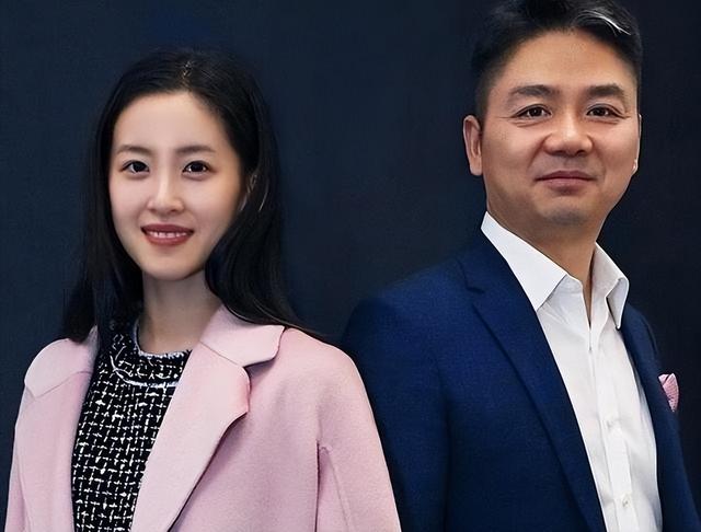 才明白，为何娶“奶茶妹”章泽天，7年抱仨的刘强东，从未有怨言