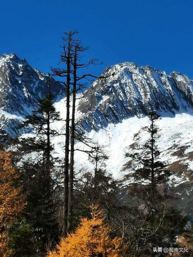 #阿坝头条#理小路，有人称之为川西的独库公路