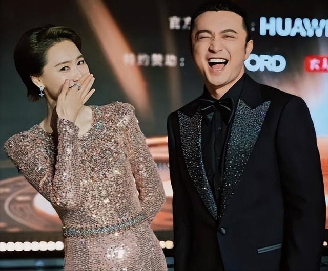 讨好大佬，陪睡上位，遭央视“开除”，她身上的标签哪个才是真的