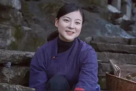 曾经贵州铜仁抖音网红榜样——古村乐乐图片