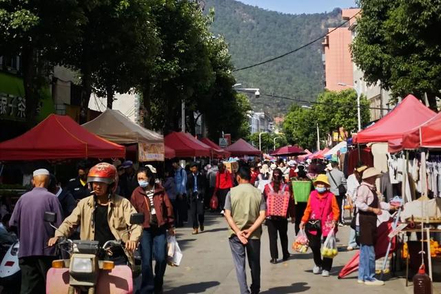 这个大集火爆出圈!