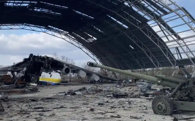 俄军能源打击加码，乌克兰全境被炸，克里姆林宫或成袭击目标