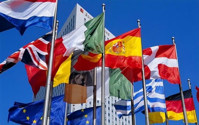 天下要大乱了，美国公布最新战略：为了中国，特朗普决心放弃世界