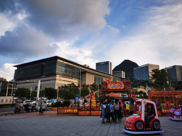 实测中国凉都六盘水的避暑效果, 不仅凉爽风景还绝美!