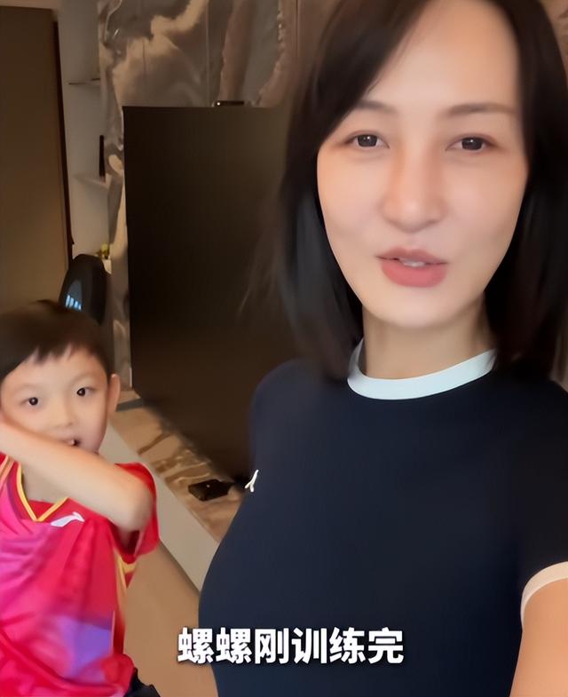 虎父无犬子！王皓也没想到，8岁的儿子，如今也能给自己争光了