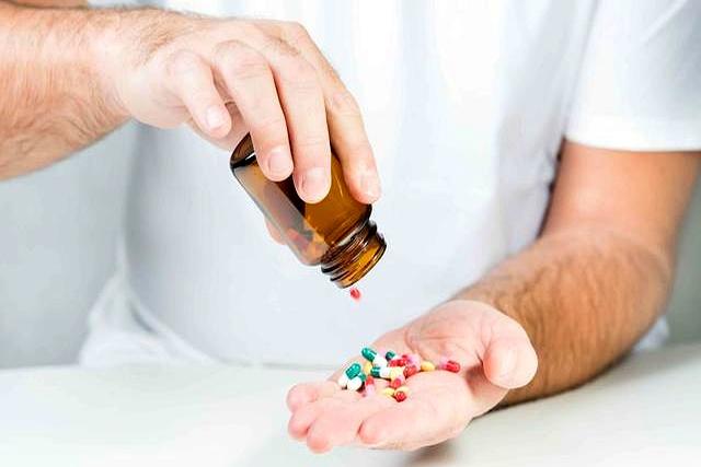 医生发现：坚持游泳的老年人，用不了多久	，身体或有6大变化