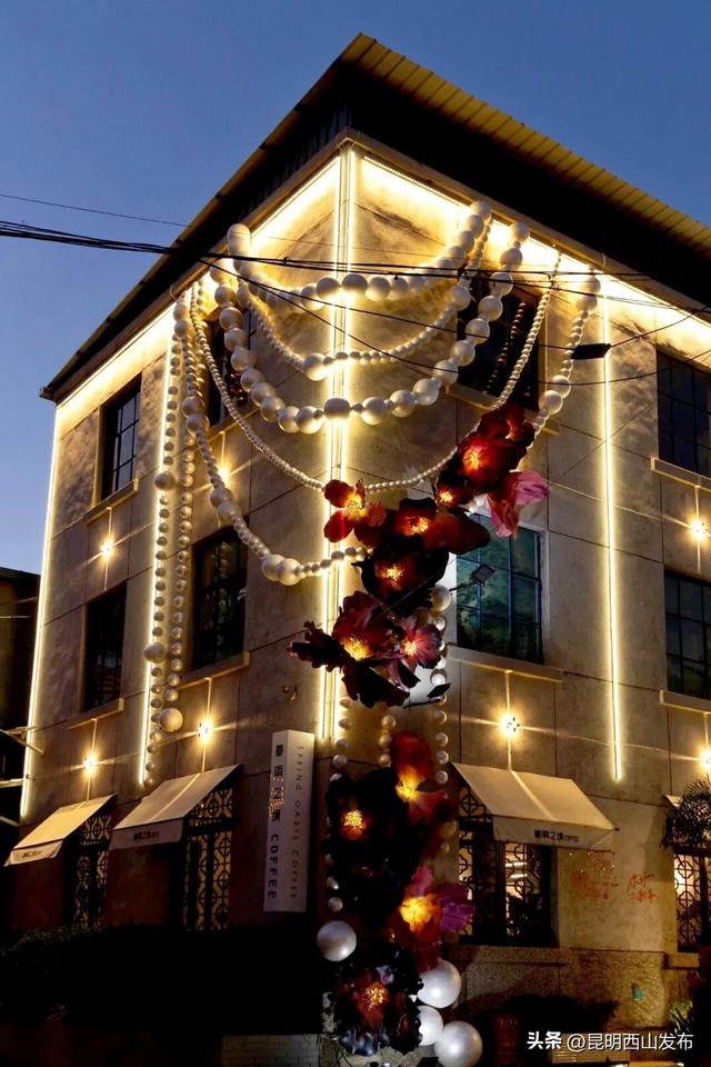 当红玫瑰邂逅工业风：937的“视觉彩蛋”已就位，出片率100%！快来打卡~