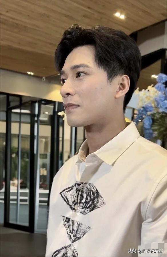 短剧男神离了滤镜差距有多大，看刘萧旭就知道了