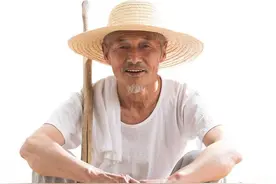 一双断掌纹，一生命苦的老邻居图片