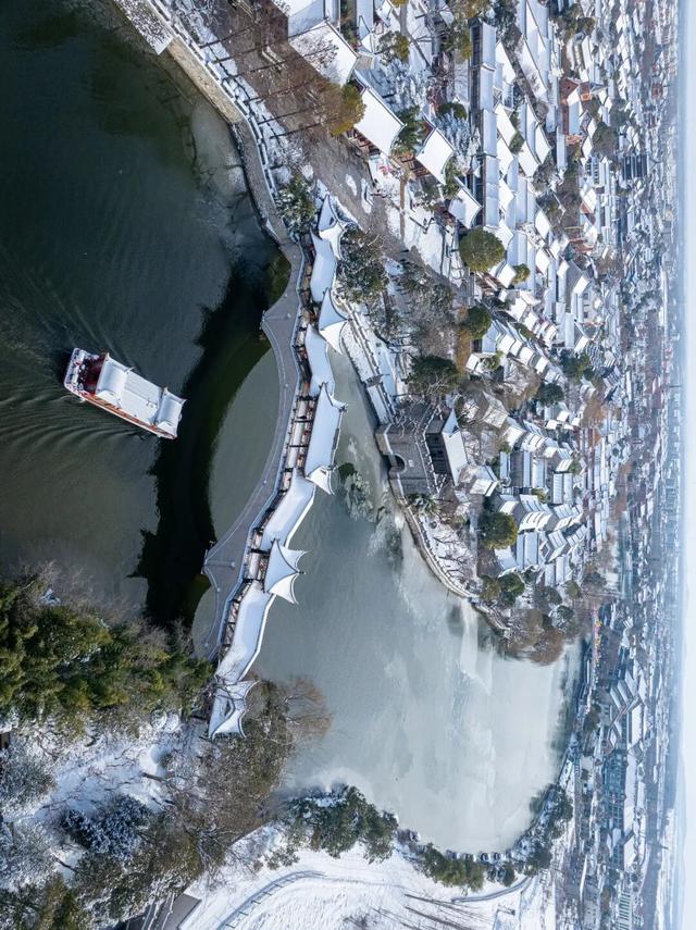 冬天，那就把台儿庄古城的雪寄给你！