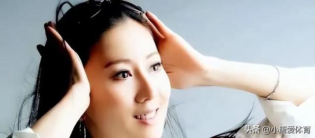 49岁仍单身！曾因“全裸写真”遭全网唾骂，如今她活成了这样！