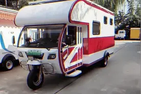 老头乐发展到房车了，这次的老头是真的乐了，我已笑死在评论区图片