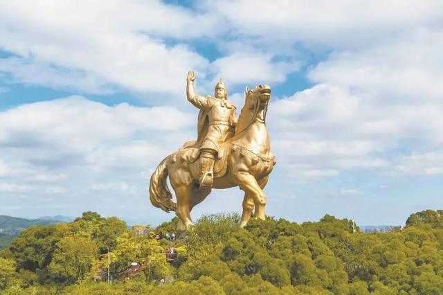 来泉州，“马上成功”！泉州大坪山郑成功铜像成新晋顶流~