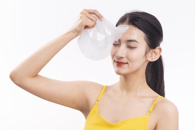 敷完面膜洗不洗？看完不再纠结！