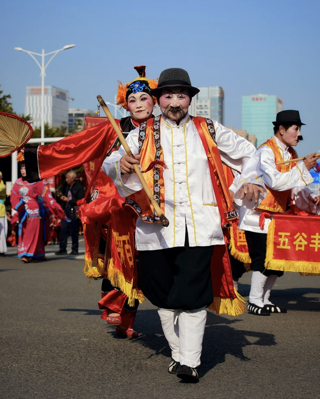 火壶秀、烟花秀、鱼灯舞……首届蟳埔大游园重磅来袭，就等你来！