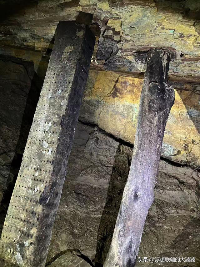 莱芜苗山镇铜山村里的汉代铜矿洞