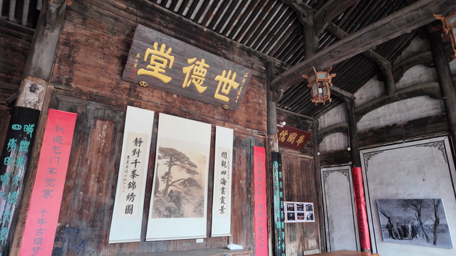 国庆中秋长假首日“炸”场！龙门古镇逛到腿软停不下来，美食吃到扶墙走！