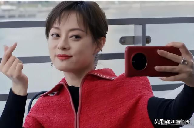 不装了！央视公开“点名”孙俪，原来张艺谋一个字都没说错