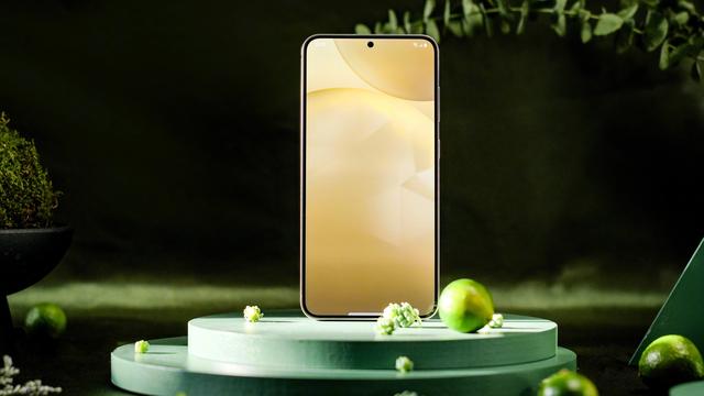 从5999元跌到3128元，12GB+256GB+30倍变焦，三星机皇沦为中端机