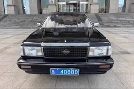 山东遇1993款日产公爵王Y31，金丝绒座椅，优雅别致，当年60万元图片